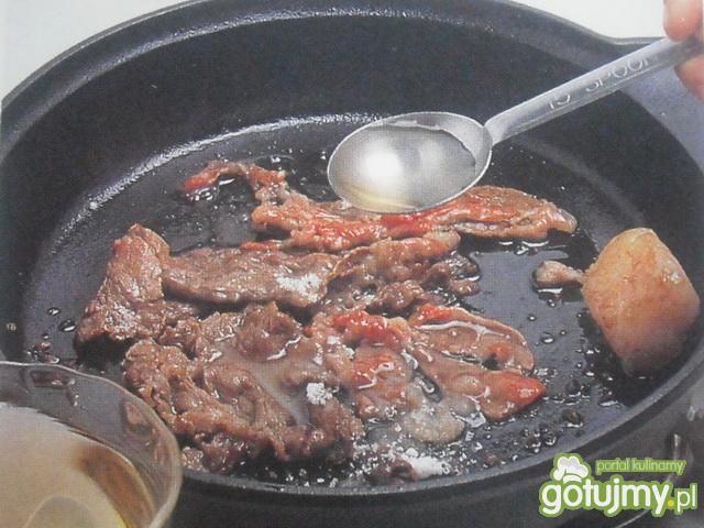 Gjudon - wołowina na ryżu Gjudon - wołowina na ryżu
