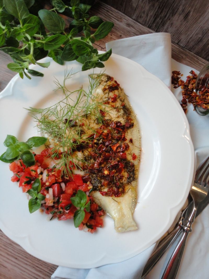 Gładzica na parze z płatkami papryki i nutą cytrus Gładzica na parze z płatkami papryki i nutą cytrus