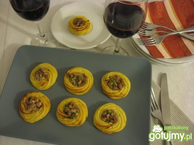 Gniazdka ziemniaczane z boczkiem Gniazdka ziemniaczane z boczkiem