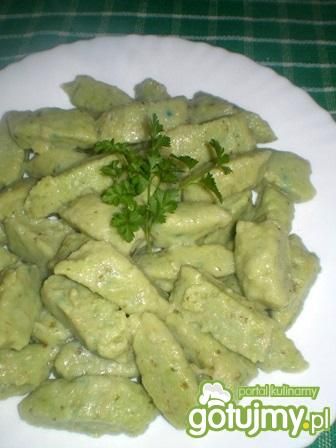 Gnocchi bazyliowe z pesto