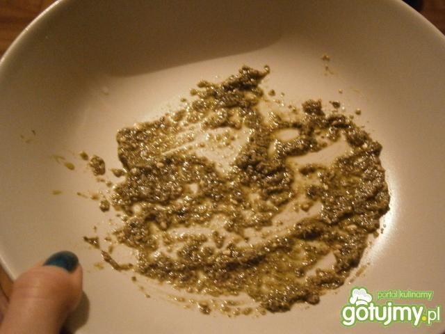 Gnocchi z pesto i parmezanem Gnocchi z pesto i parmezanem