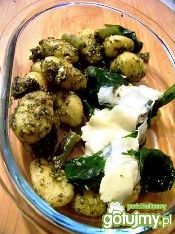 Gnocchi z pesto szpinakiem i parmezanem Gnocchi z pesto szpinakiem i parmezanem