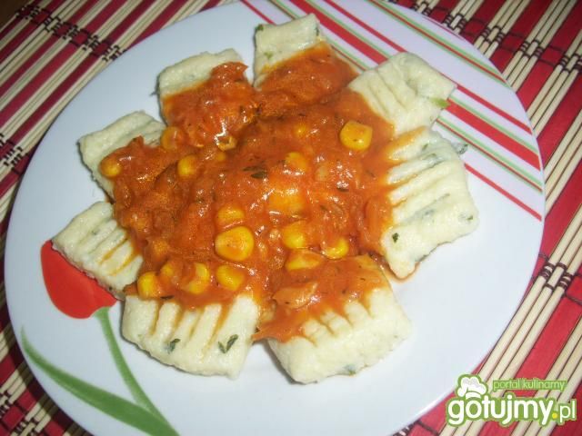 Gnocchi z sosem pomidorowym Gnocchi z sosem pomidorowym