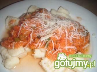 Gnocchi z sosem z cukinii