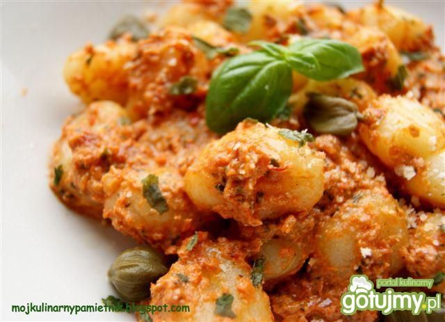 Gnocci w sosie z suszonych pomidorów  