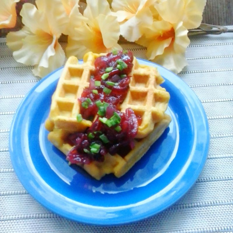 Gofry fasolowo -  dyniowe z karmelizowaną cebulą Gofry fasolowo -  dyniowe z karmelizowaną cebulą