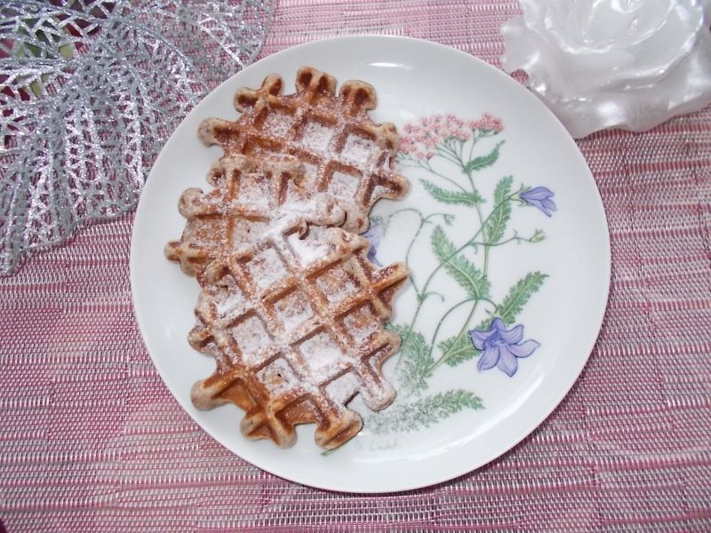 Gofry jogurtowo-orkiszowe Gofry jogurtowo-orkiszowe