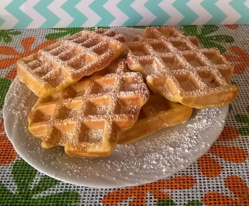 Gofry na musie brzoskwiniowym Gofry na musie brzoskwiniowym