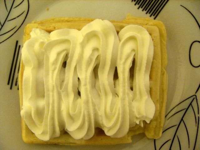Gofry z bitą smietana Gofry z bitą smietana