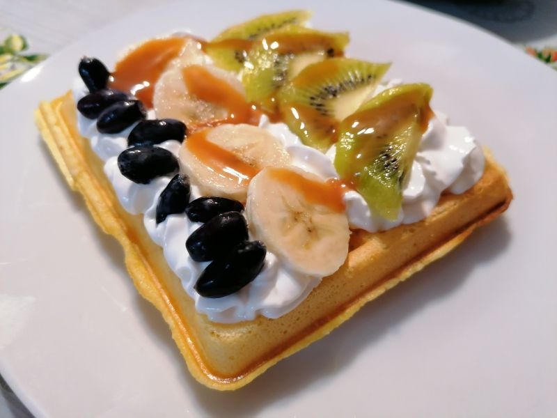 Gofr Z Bita Smietana I Owocami Kcal Przepis - Gofry z bita śmietana i owocami przepis - Gotujmy.pl