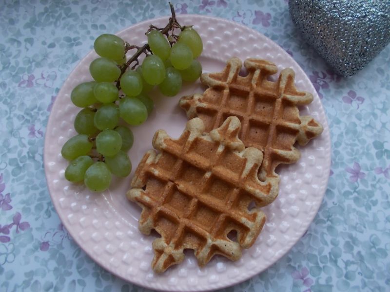 Gofry z nutą kokosa  Gofry z nutą kokosa