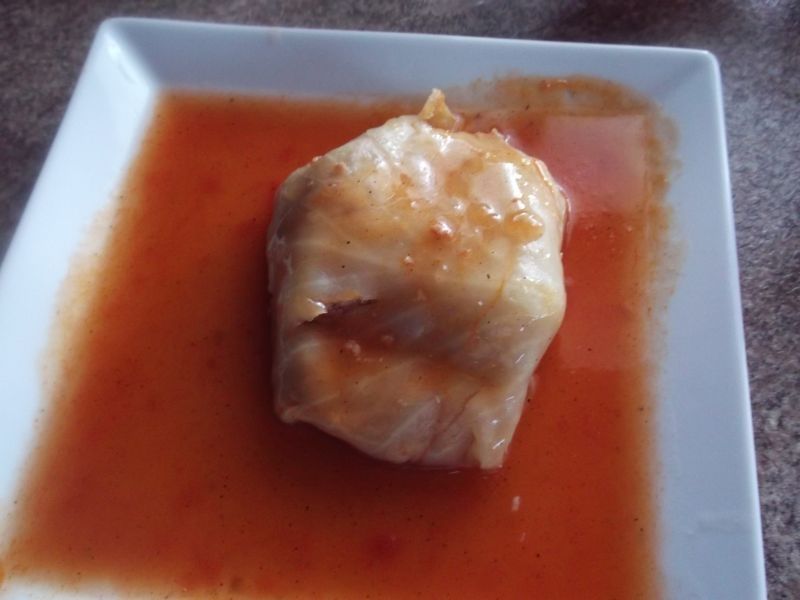 Gołąbek w sosie pomidorowym Gołąbek w sosie pomidorowym