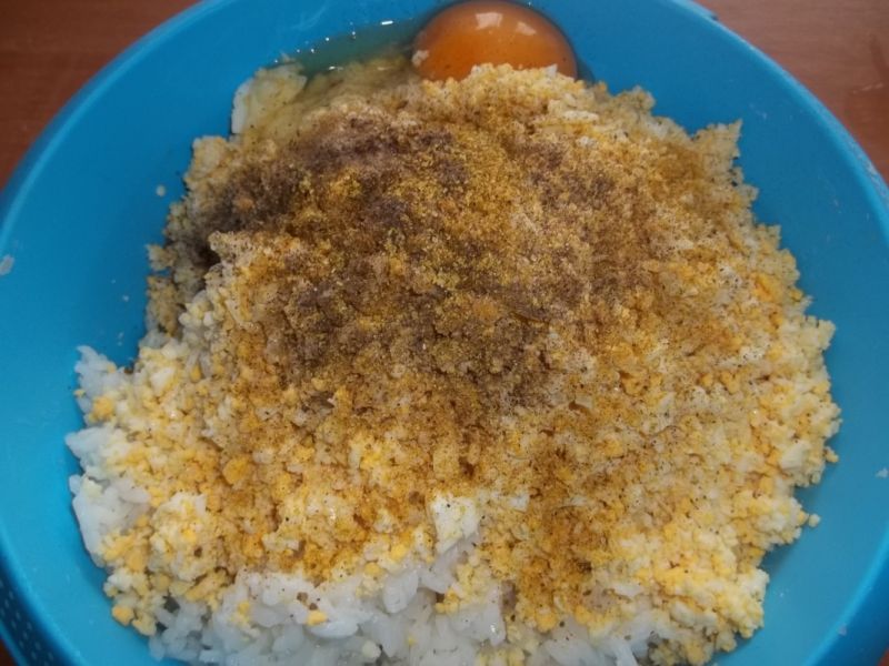 Gołąbki mięsno - jajeczne z ryżem