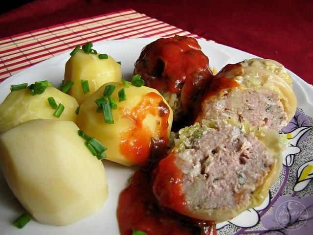 Gołąbki w kapuście włoskiej Gołąbki w kapuście włoskiej