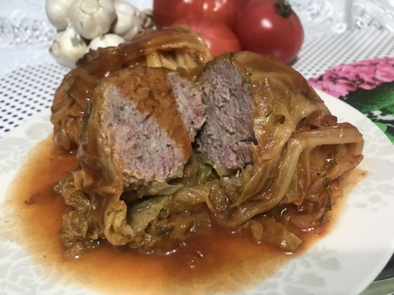 Gołąbki w sosie pomidorowo-koperkowym