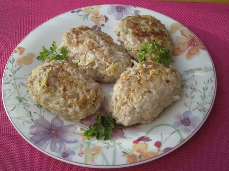 Gołąbki z kapustą pekińską i grysikiem