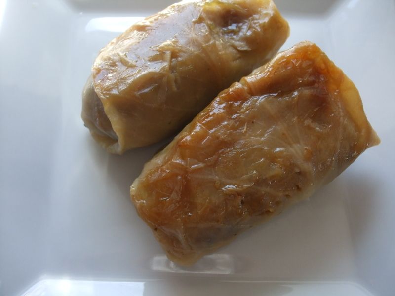 Gołąbki z kaszą gryczaną i pieczarkami 