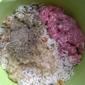 Gołąbki z mięsem i mieszanką ryżową 