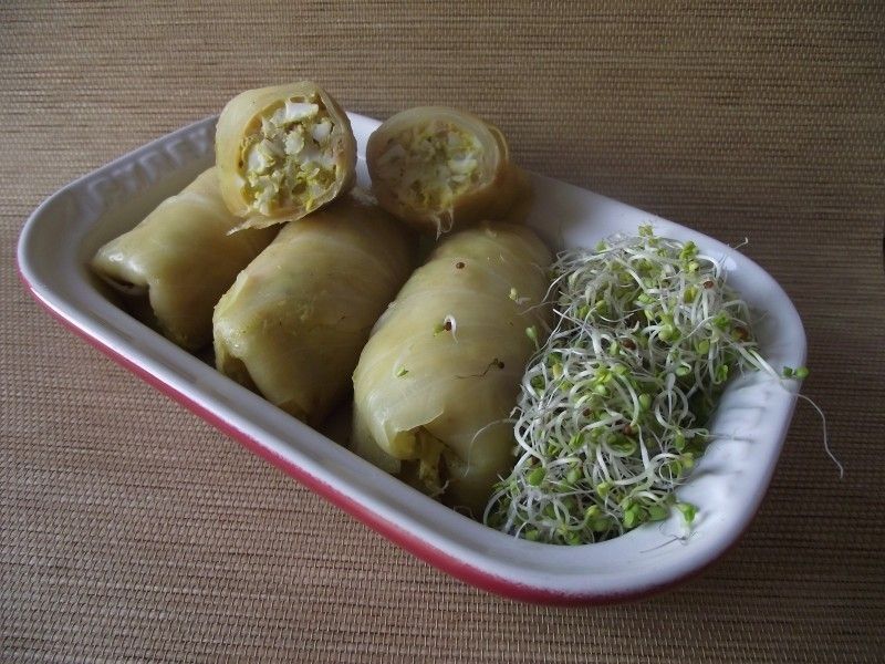 Gołąbki z ryżem, jajkiem i rzodkiewką