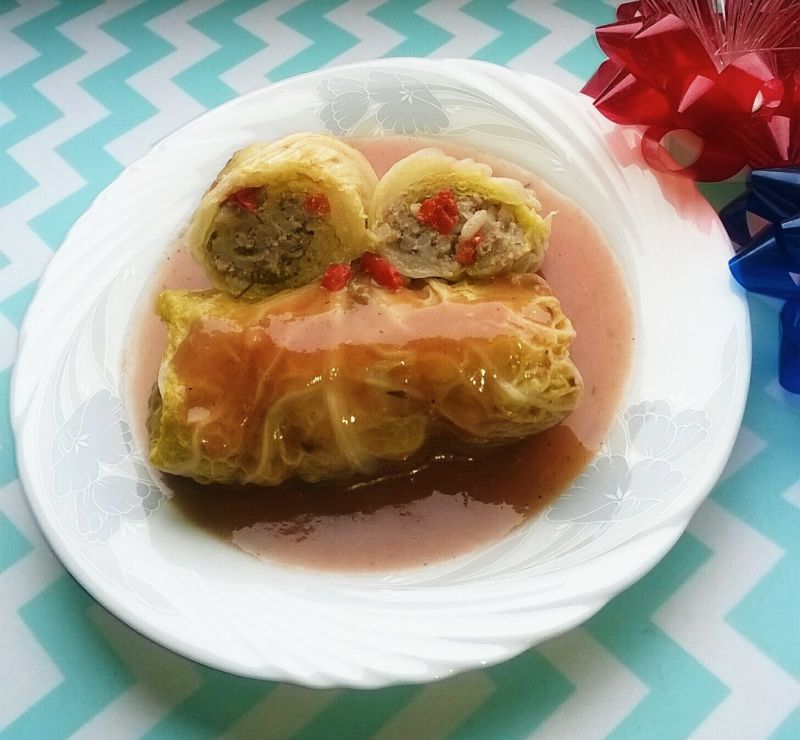 Gołąbki z ryżem, mięsem mielonym i papryką