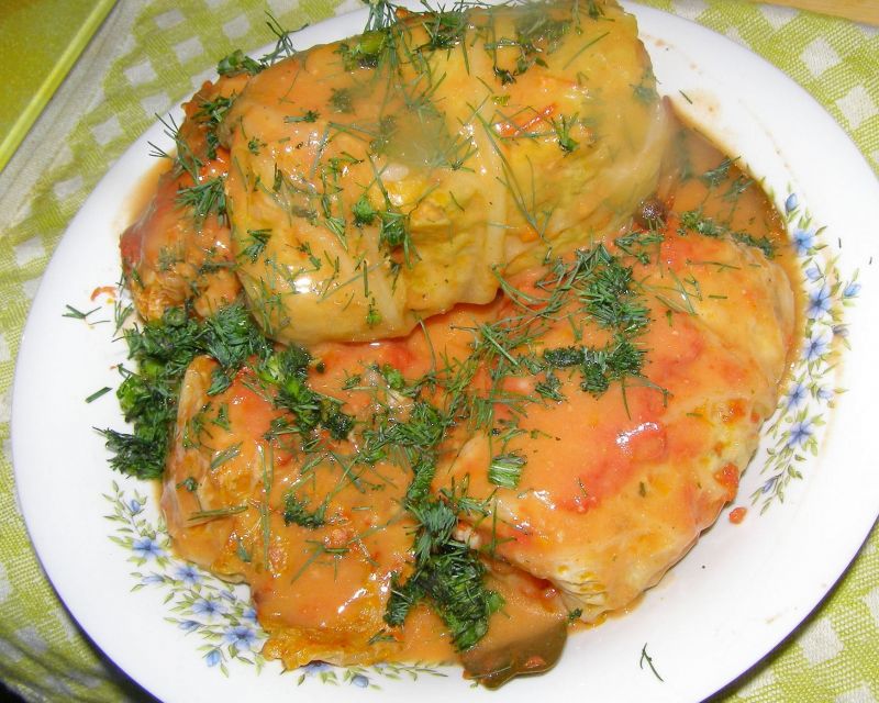 Gołąbki ze świeżymi pomidorami w szybkowarze