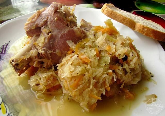 Golonka indycza w kapuście Golonka indycza w kapuście