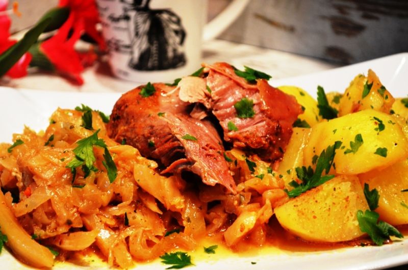 Golonka indycza z kapustą z szybkowaru Golonka indycza z kapustą z szybkowaru