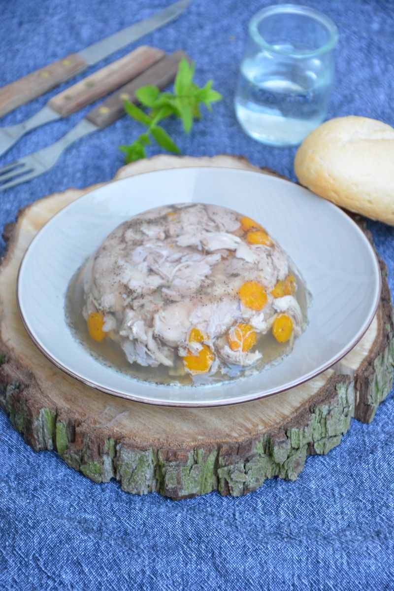 Golonka w galarecie Golonka w galarecie