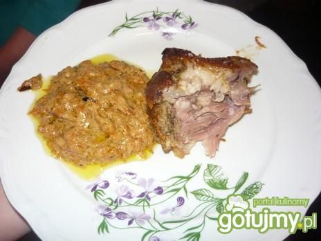 Golonka w musztardzie z warzywami Golonka w musztardzie z warzywami