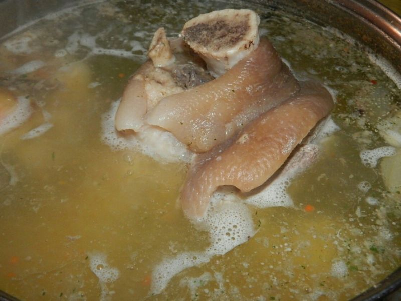 Golonka wieprzowa pieczona z porterem
