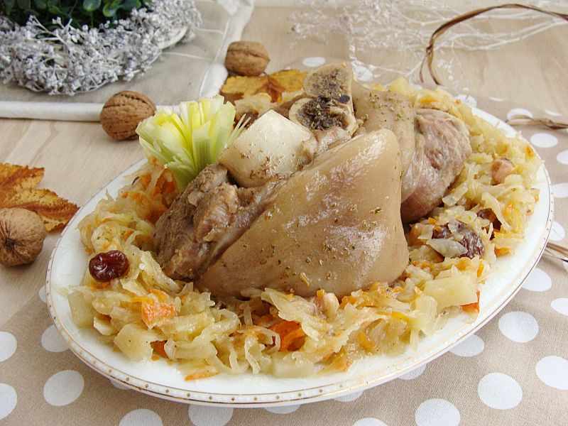 Golonki w kapuście z miodem