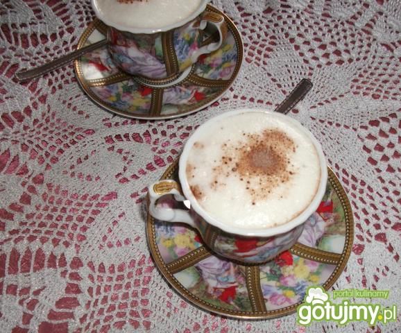 Gorąca czekolada z amaretto.