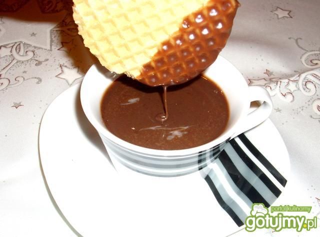 Gorąca czekolada z cytrynowym aromatem Gorąca czekolada z cytrynowym aromatem