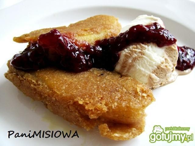 Gorące banany w cieście z konfiturą