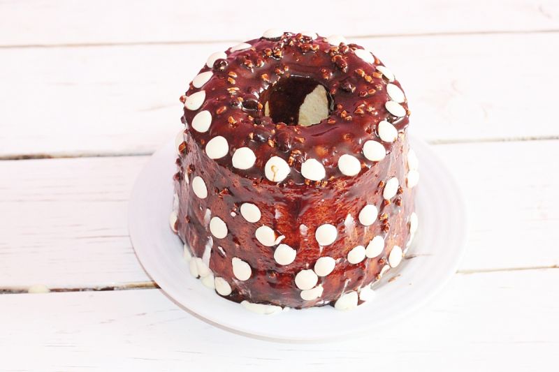 Gotowana babka z dodatkiem białej czekolady  Gotowana babka z dodatkiem białej czekolady