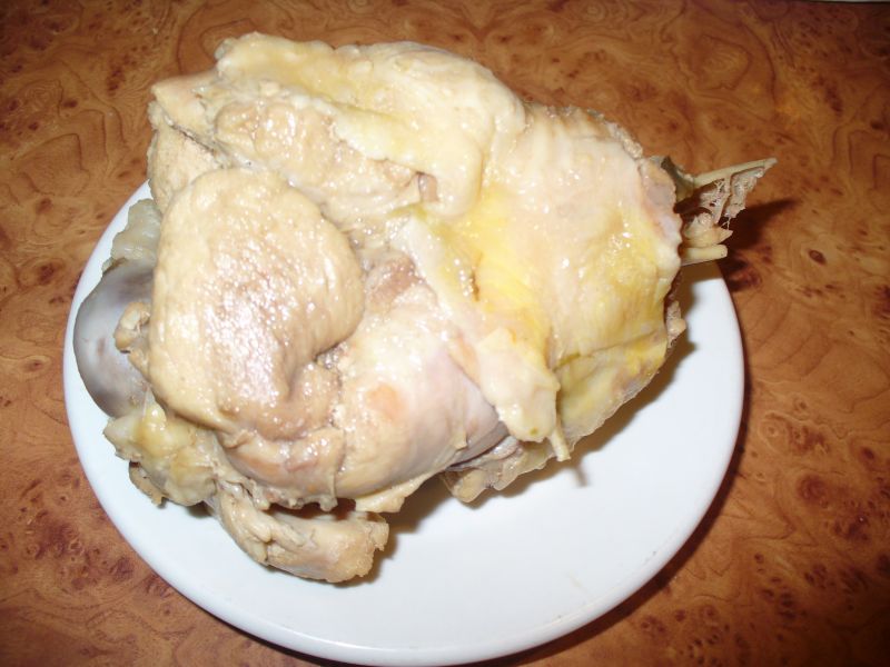 Gotowana golonka z indyka Gotowana golonka z indyka