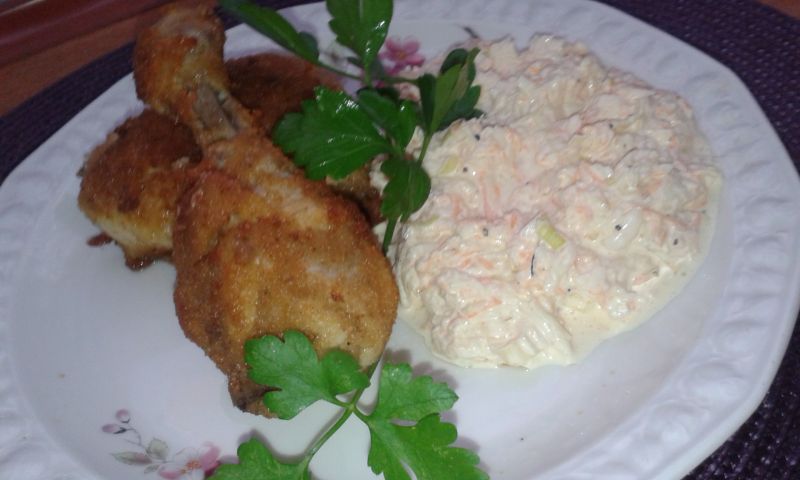 Gotowane kawałki kurczaka w panierce Gotowane kawałki kurczaka w panierce