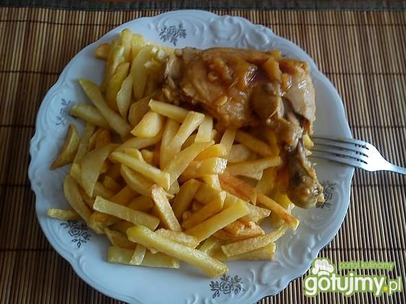 Gotowane udko z frytkami