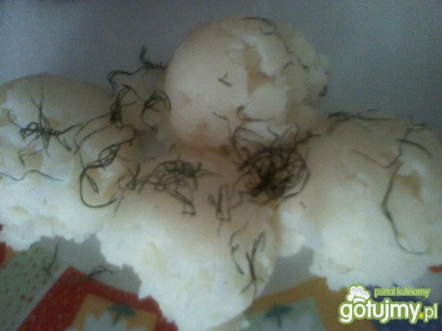 Gotowane ziemniaki w kulkach