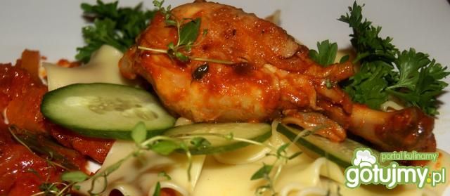 Gotowany kurczak w pikantnym sosie Gotowany kurczak w pikantnym sosie