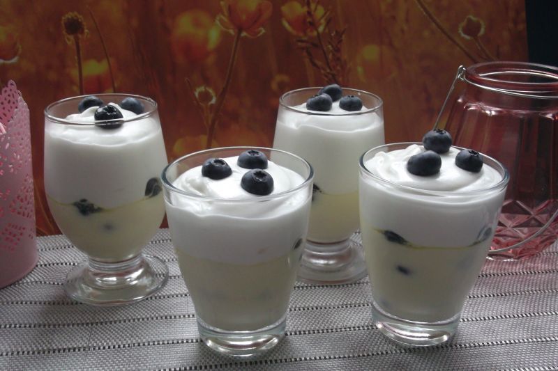 Gotowany sernik w pucharkach