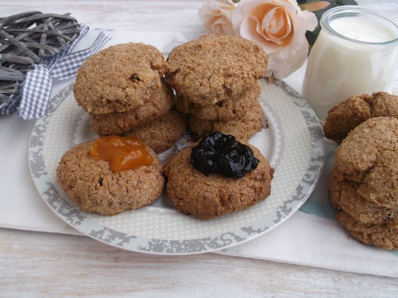 Grahamowe ciasteczka z dżemem