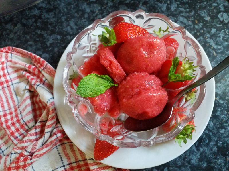 Granita truskawkowa Granita truskawkowa