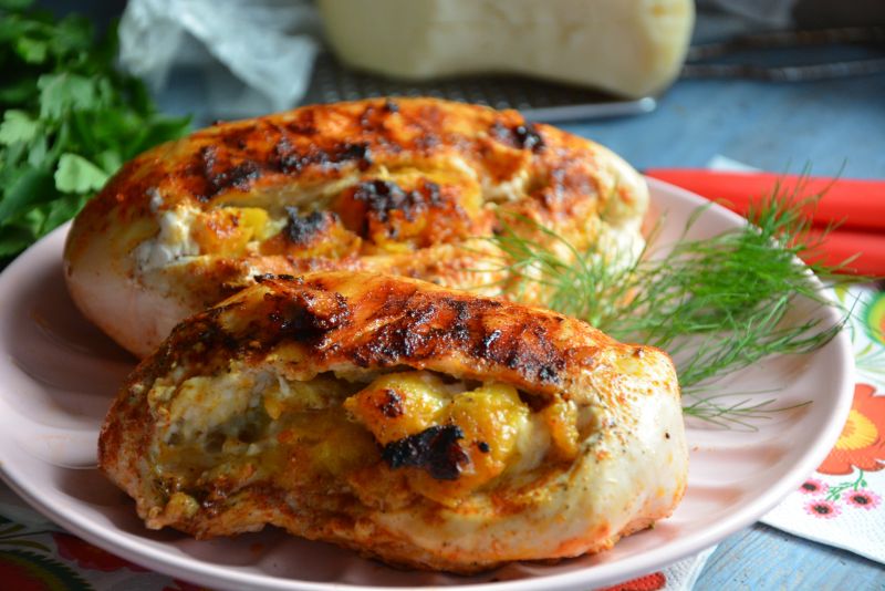 Grilllowane kieszonki drobiowe z karmelizowanym pl Grilllowane kieszonki drobiowe z karmelizowanym pl