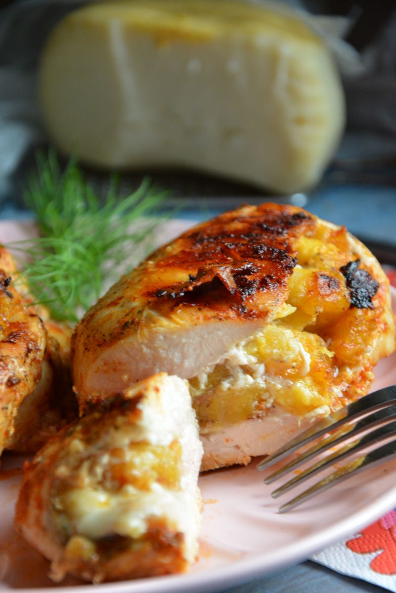Grilllowane kieszonki drobiowe z karmelizowanym pl Grilllowane kieszonki drobiowe z karmelizowanym pl