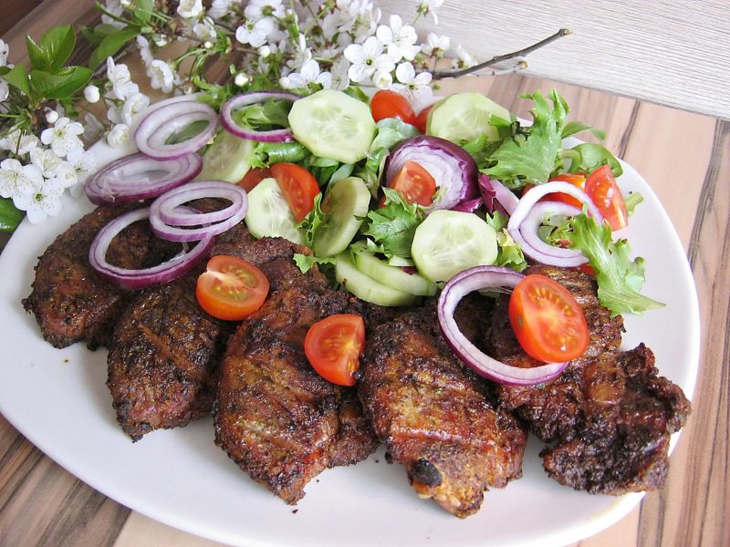 Grillowana karkówka w curry i papryce  Grillowana karkówka w curry i papryce