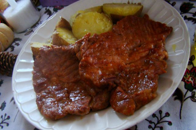 Grillowana karkówka z ziemniakami