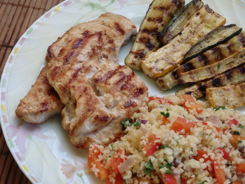Grillowana pierś marynowana w maślance