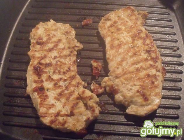 Grillowana pierś w ziołach