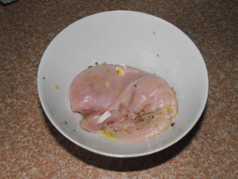 Grillowana pierś z kurczaka z czosnkiem 